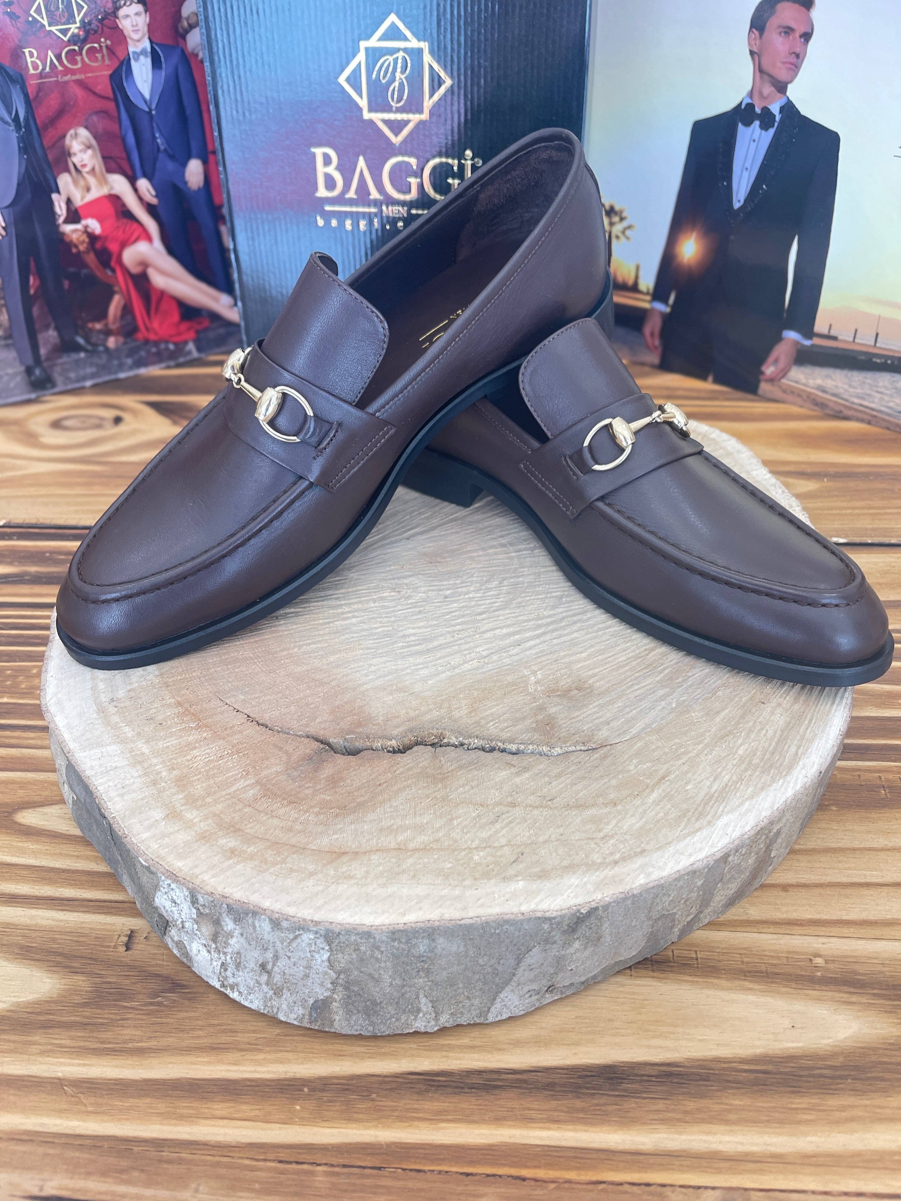 Chaussures en Cuir MARRON  mocassins